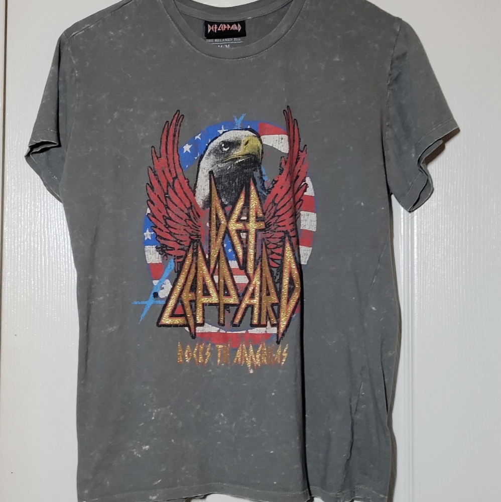 Def Leppard Gray distressed Logo T-shirt- Size Med 🇺🇸 Grunge,Rock&Roll Revival